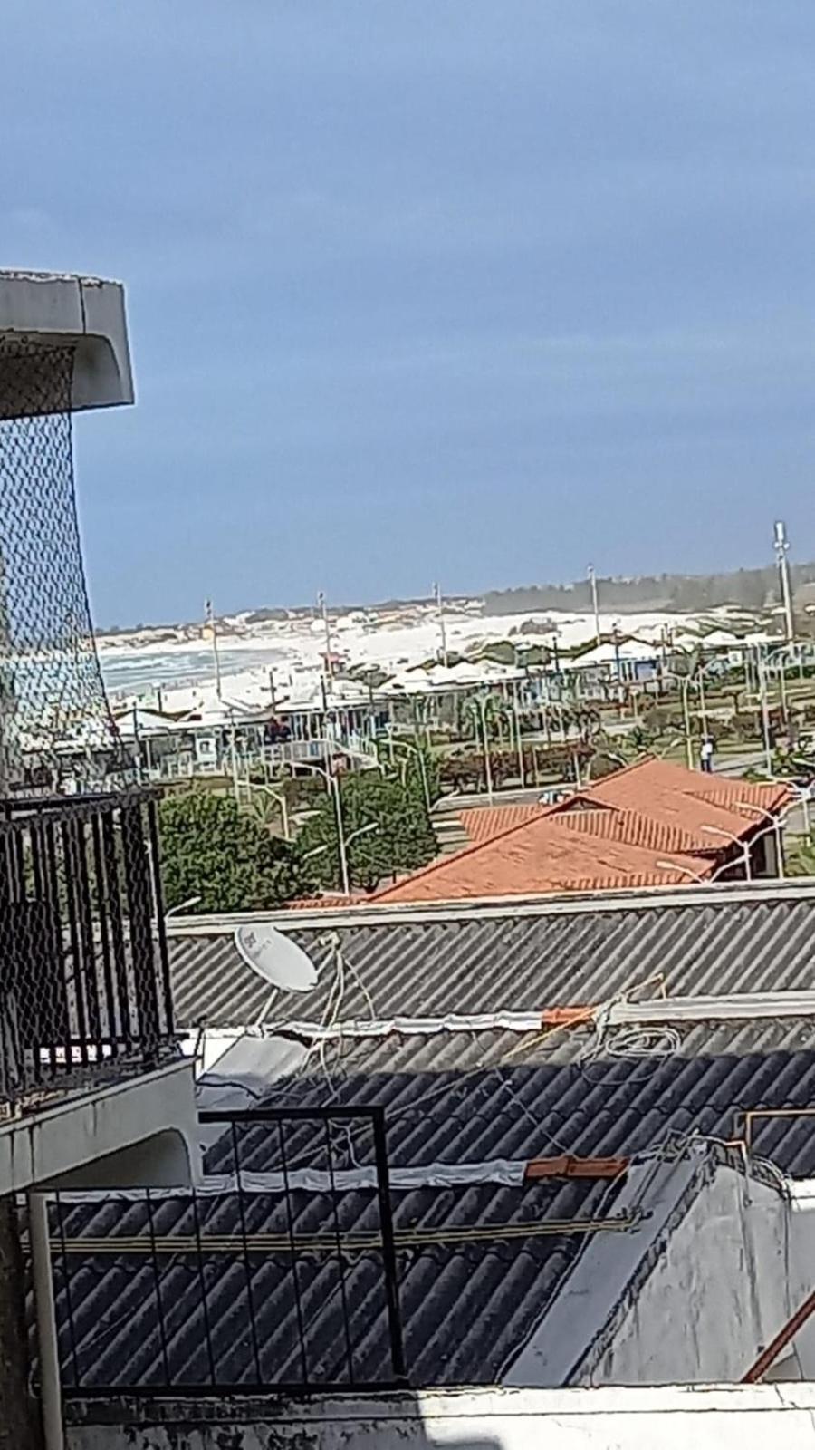 A 50M Da Praia Do Forte Em カボ・フリオ エクステリア 写真